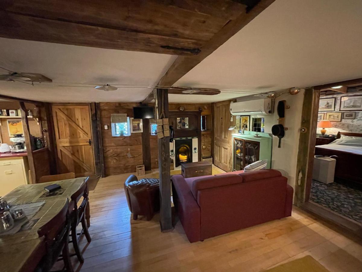 Apartment Remarkable Boultons Barn With Hot Tub