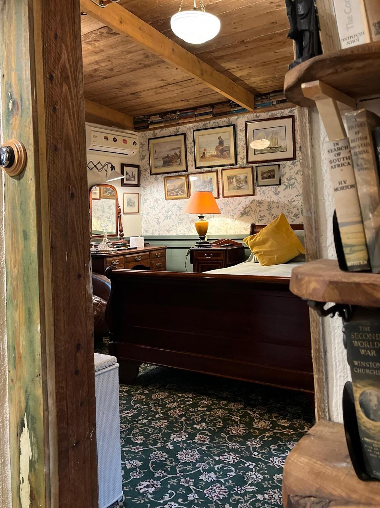 Remarkable Boultons Barn With Hot Tub